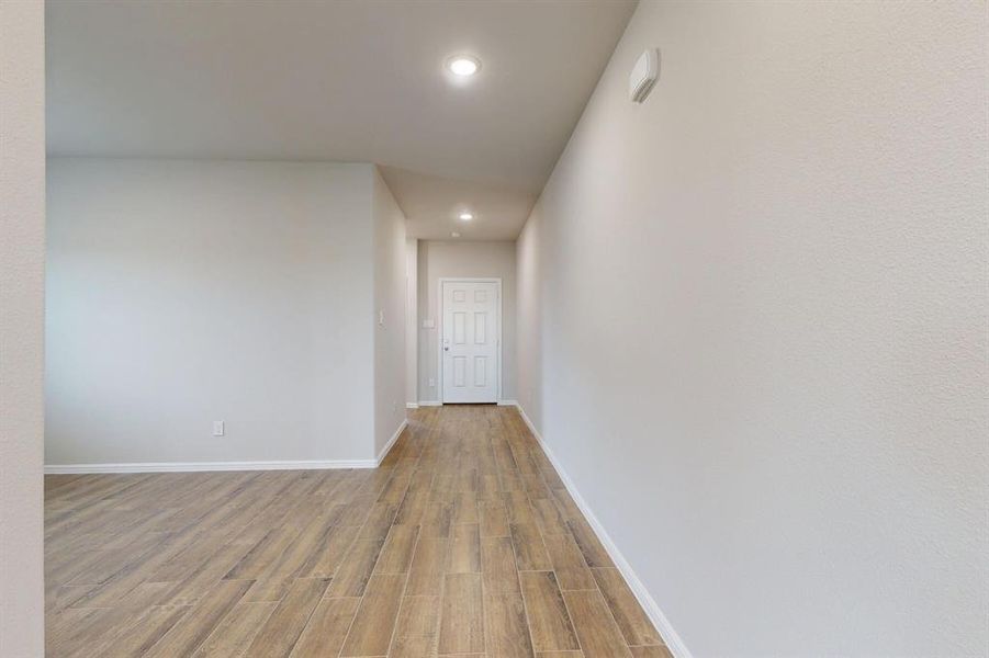 Spacious, unfurnished interior of a new home in Prairie Ridge at Goodland, Venus (Image 40).