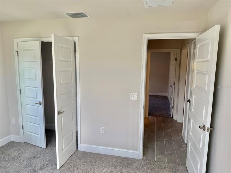 Spacious, unfurnished interior of a new home in , Rotonda West (Image 19).