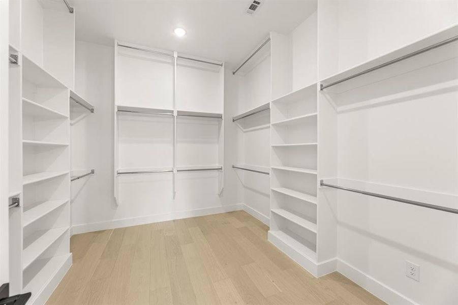 38. 2801 Little Current - Closet