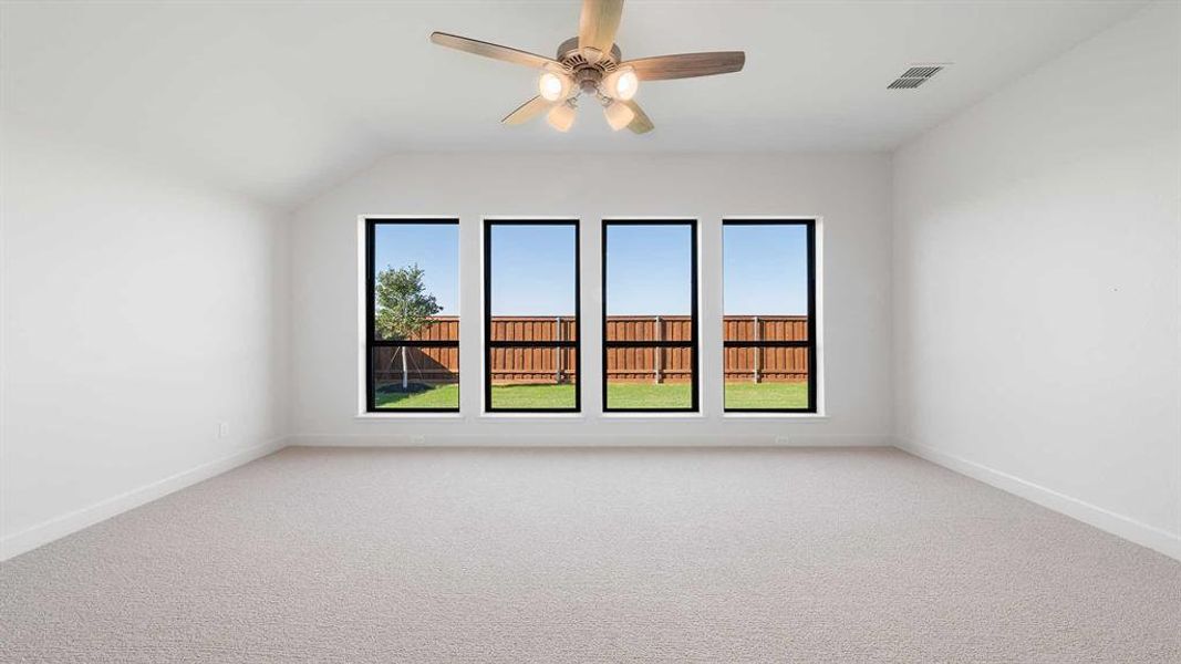 Spacious, unfurnished interior of a new home in Myrtle Creek 71', Waxahachie (Image 16). Spacious, unfurnished interior of a new home in Myrtle Creek 71', Waxahachie (Image 16).