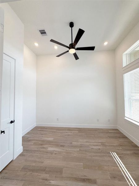 Spacious, unfurnished interior of a new home in Briarley, Montgomery (Image 28).