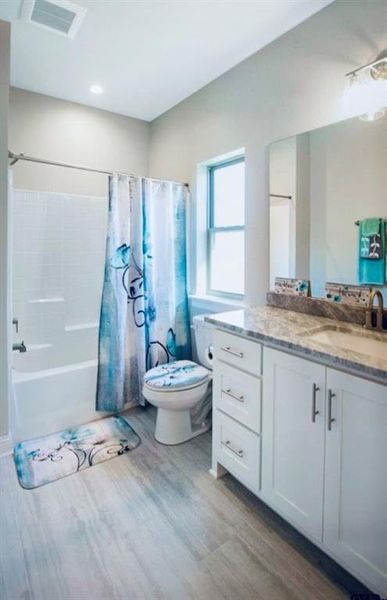 Furnished interior view inside a new home in , Bullard (Image 27).