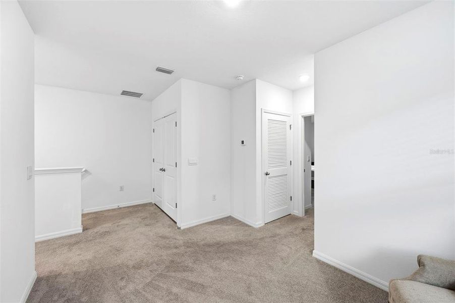 Spacious, unfurnished interior of a new home in , Apollo Beach (Image 21).