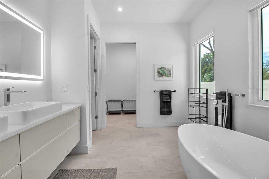 Furnished interior view inside a new home in , Sarasota (Image 20).