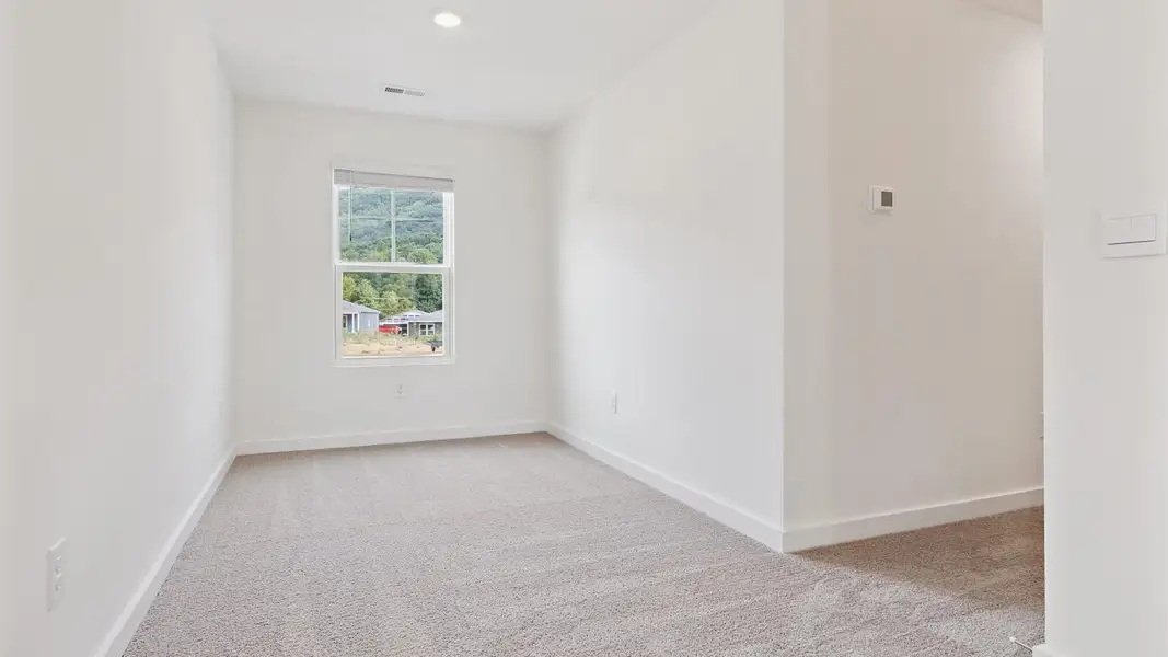 Spacious, unfurnished interior of a new home in Emory Creek, Harriman (Image 15). Spacious, unfurnished interior of a new home in Emory Creek, Harriman (Image 15).