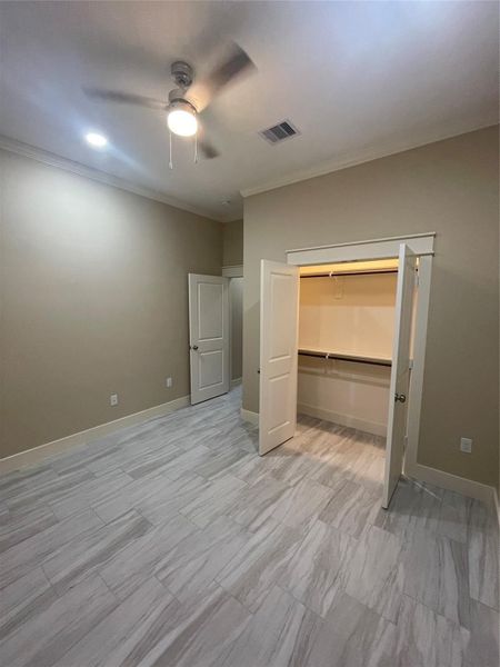 Spacious, unfurnished interior of a new home in , Beaumont (Image 25).