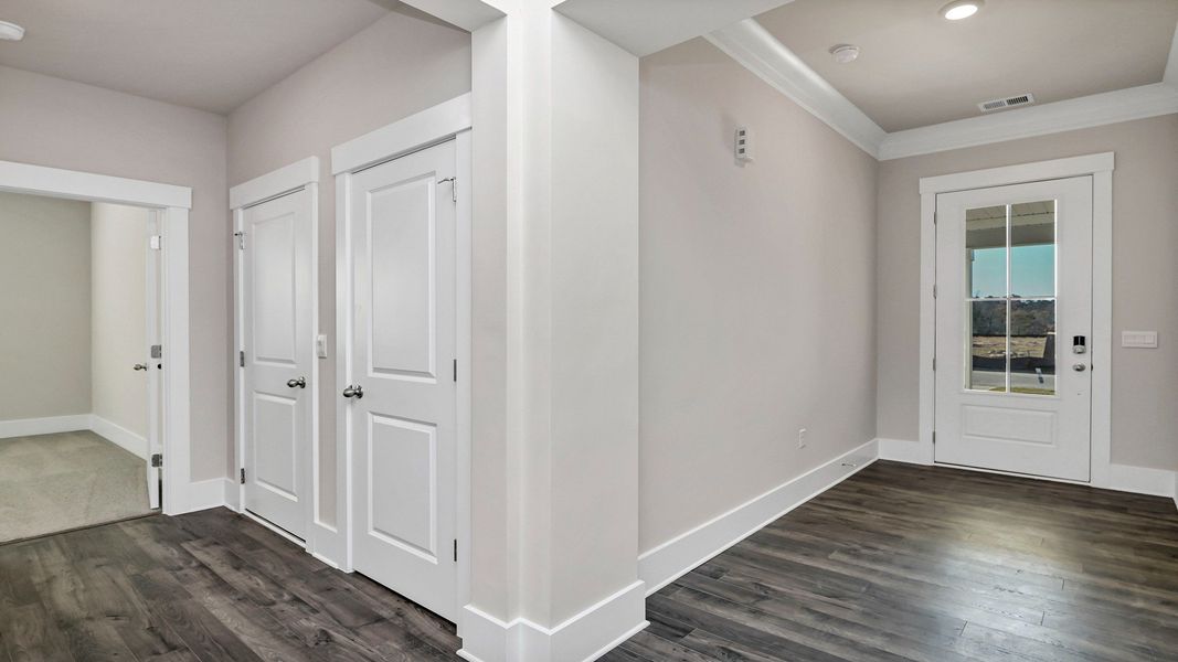 Spacious, unfurnished interior of a new home in Livingston Woods, Irmo (Image 18).
