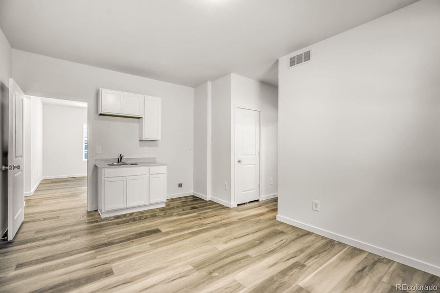 Spacious, unfurnished interior of a new home in Ledge Rock, Johnstown (Image 17). Spacious, unfurnished interior of a new home in Ledge Rock, Johnstown (Image 17).