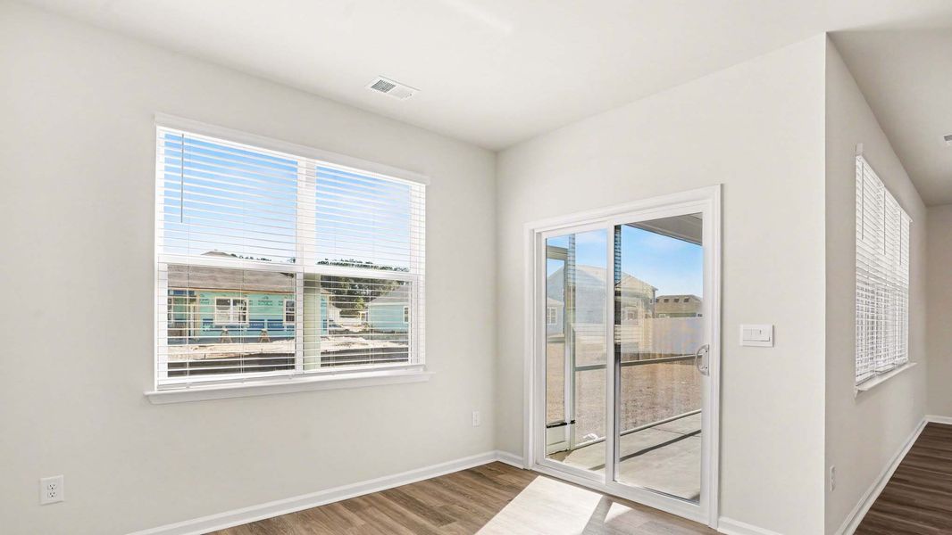 Spacious, unfurnished interior of a new home in Preserve at Cypress Commons, Conway (Image 6).