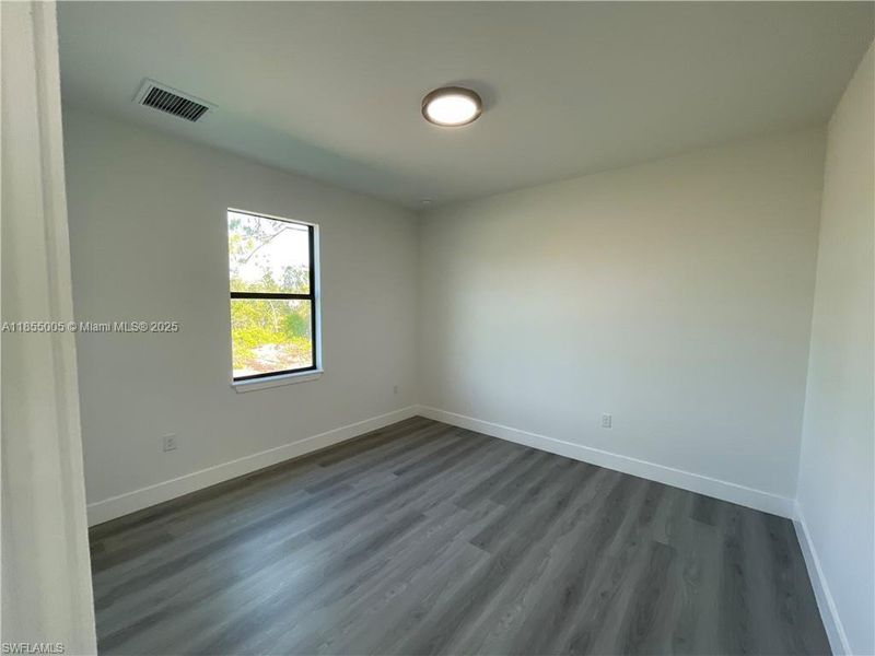 Spacious, unfurnished interior of a new home in , Lehigh Acres (Image 21).
