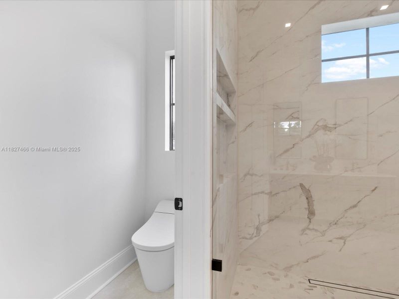 Image 52 of a home in .