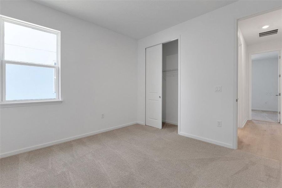 Spacious, unfurnished interior of a new home in Crossroads at Kelly Park, Apopka (Image 40).