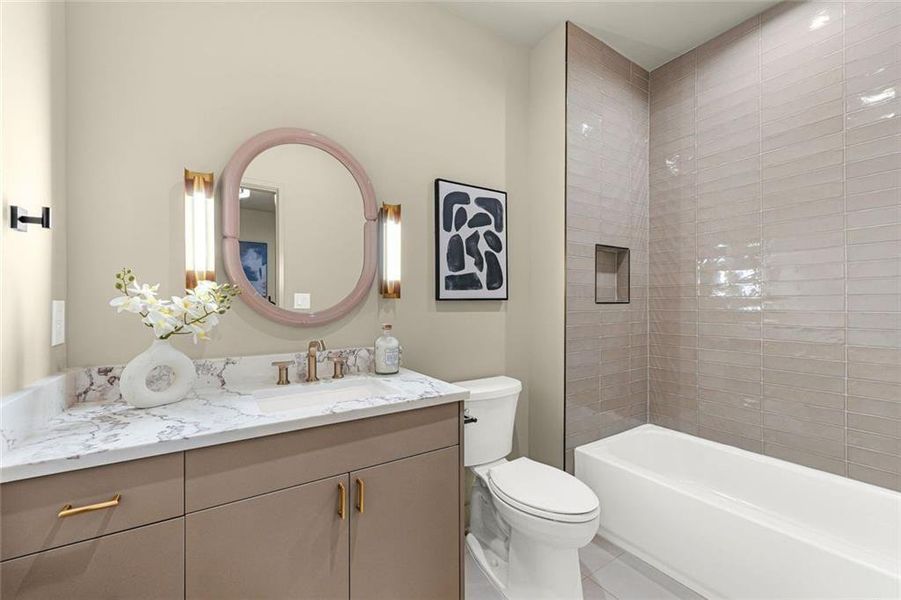 Furnished interior view inside a new home in , Atlanta (Image 21).
