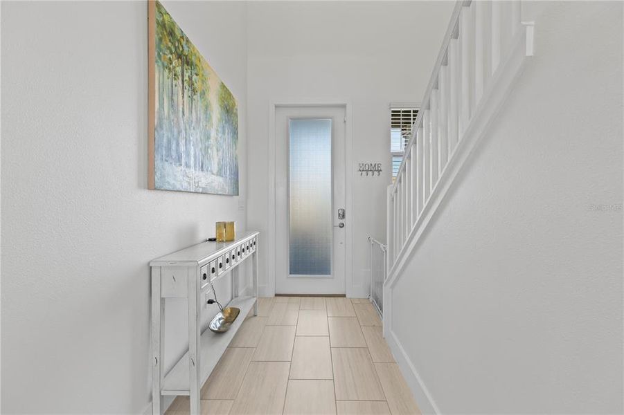 Spacious, unfurnished interior of a new home in Bryant Square: The Manors, New Port Richey (Image 21).