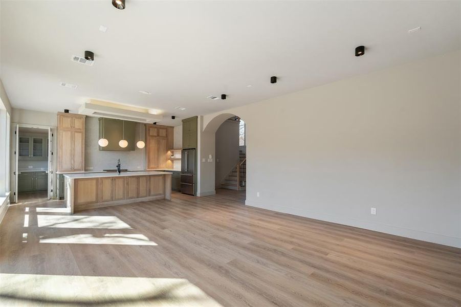 Spacious, unfurnished interior of a new home in , Mabank (Image 22).