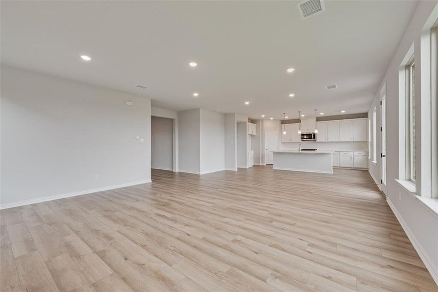Spacious, unfurnished interior of a new home in Spiritas Ranch, Little Elm (Image 10). Spacious, unfurnished interior of a new home in Spiritas Ranch, Little Elm (Image 10).