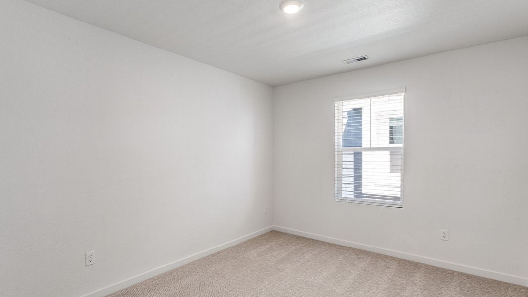Spacious, unfurnished interior of a new home in Horizon Uptown, Aurora (Image 15). Spacious, unfurnished interior of a new home in Horizon Uptown, Aurora (Image 15).