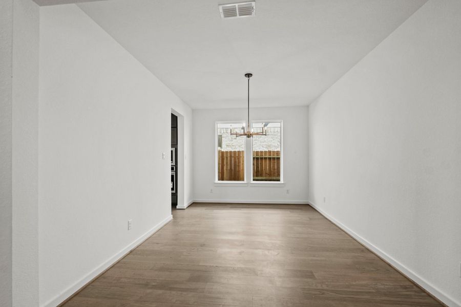 *REPRESENTATION PHOTO OF THE SAME FLOOR PLAN, FINISHES WILL VARY*