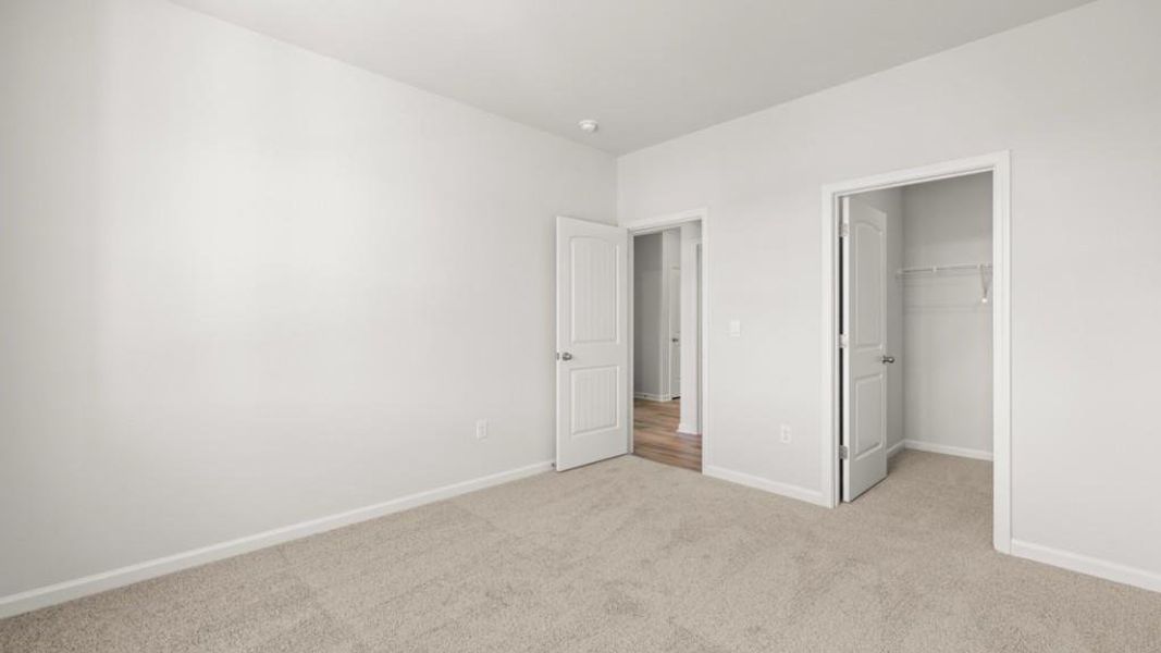 Spacious, unfurnished interior of a new home in Liberty Crossing, Braselton (Image 10).