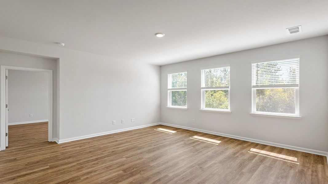 Spacious, unfurnished interior of a new home in Sheep Island, Summerville (Image 11). Spacious, unfurnished interior of a new home in Sheep Island, Summerville (Image 11).