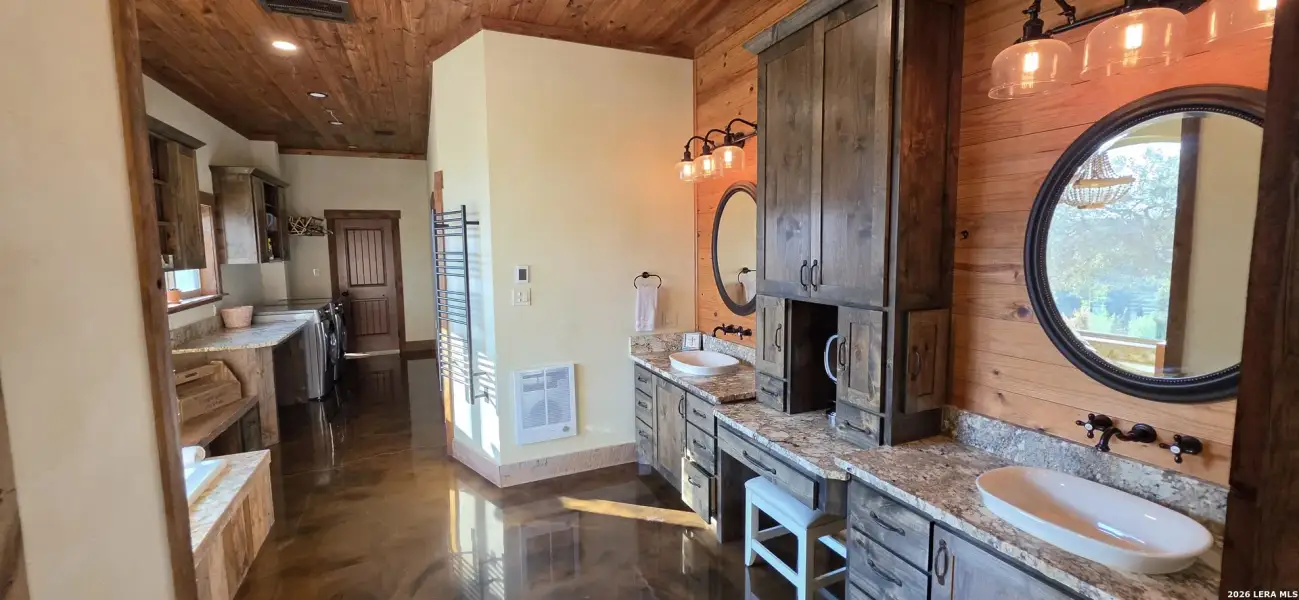 Furnished interior view inside a new home in , Leakey (Image 9).