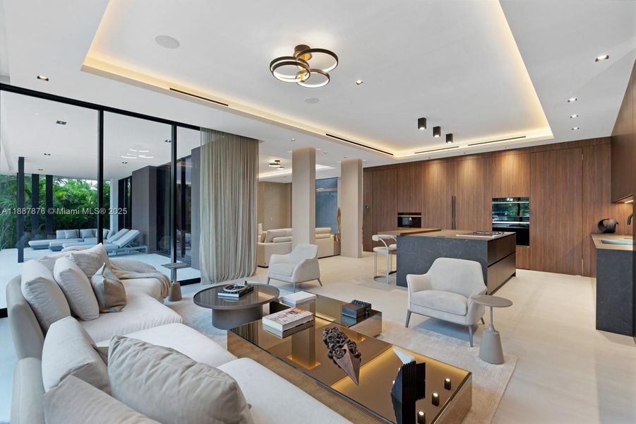 Image 73 of a home in .