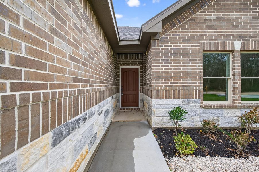 Exterior details and patio area of a home in , Cleveland (Image 4).