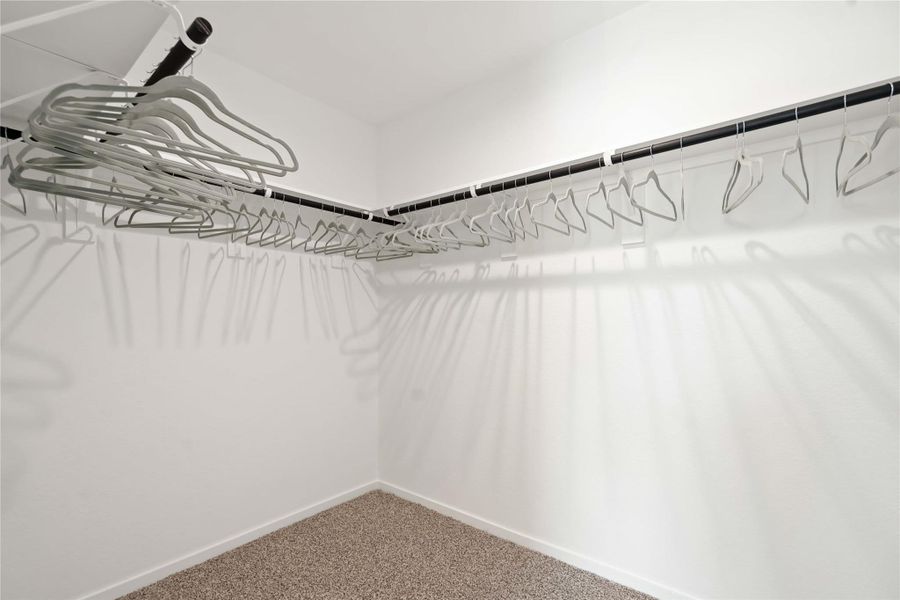 Spacious, unfurnished interior of a new home in Alaia Crossing, Houston (Image 18).