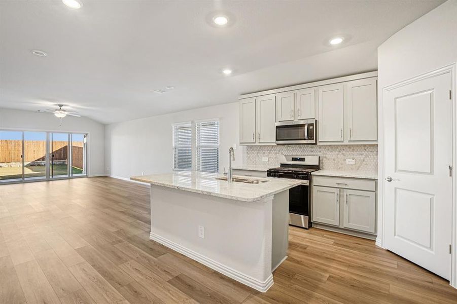 Furnished interior view inside a new home in Windmore, Princeton (Image 15).