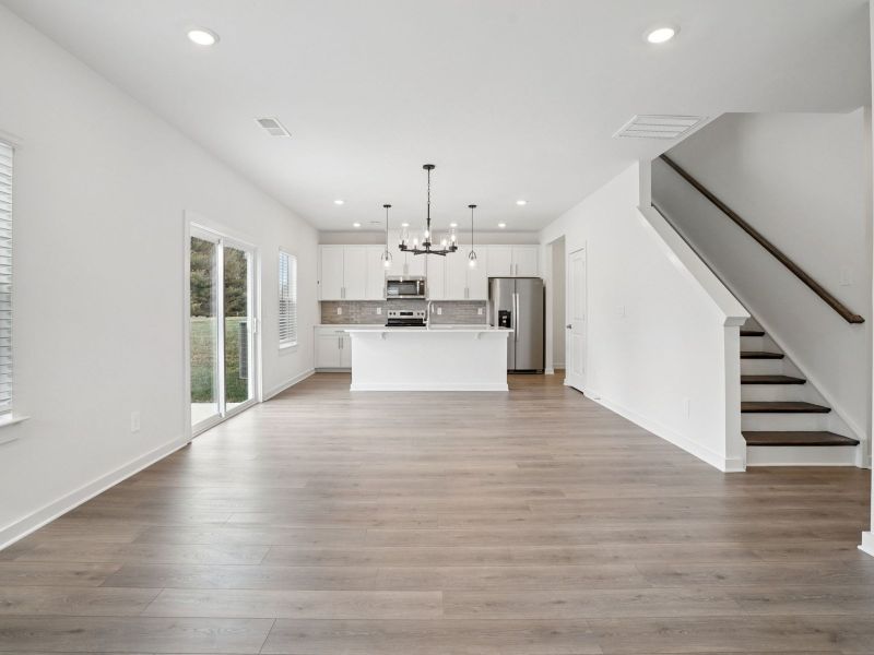 Spacious, unfurnished interior of a new home in River Ridge, Clarksville (Image 8).