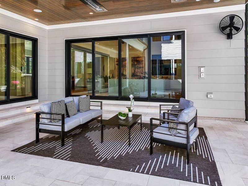 120_Outdoor Living Space