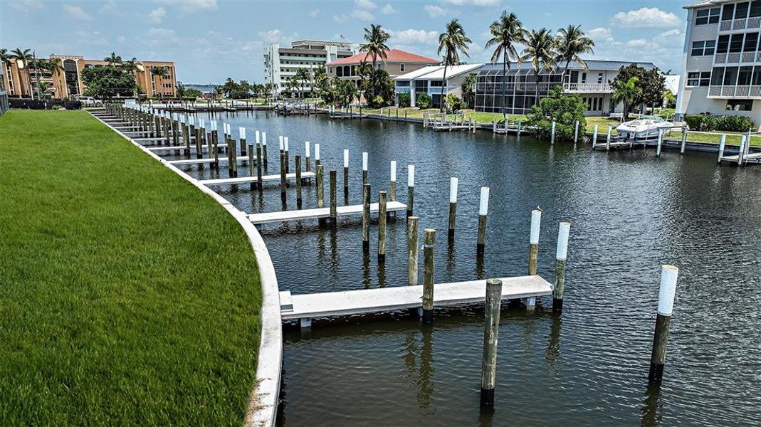 Image 37 of a home in Seahaven.