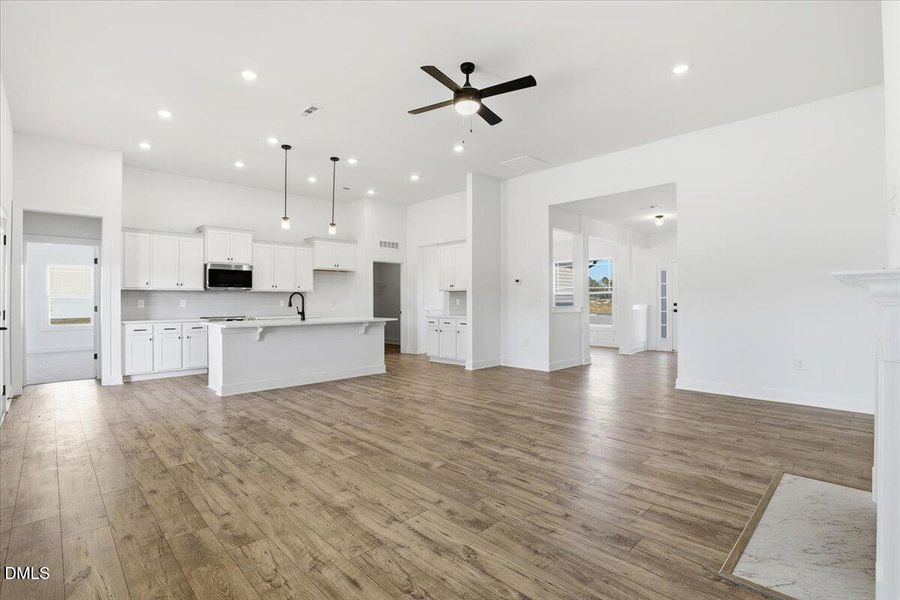 10-103 Brighton St-10