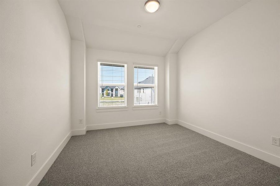 2544 Campden Mews-019