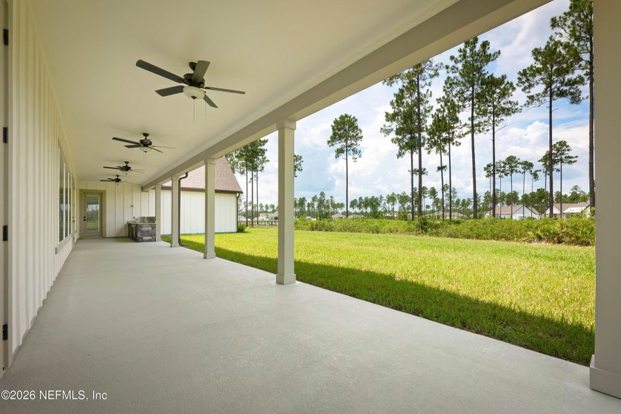 Exterior details and patio area of a home in , Hilliard (Image 4).