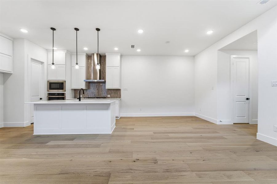 Spacious, unfurnished interior of a new home in Craig Ranch, McKinney (Image 20).