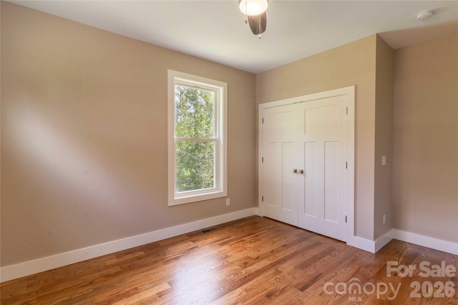 Spacious, unfurnished interior of a new home in , Asheville (Image 25).