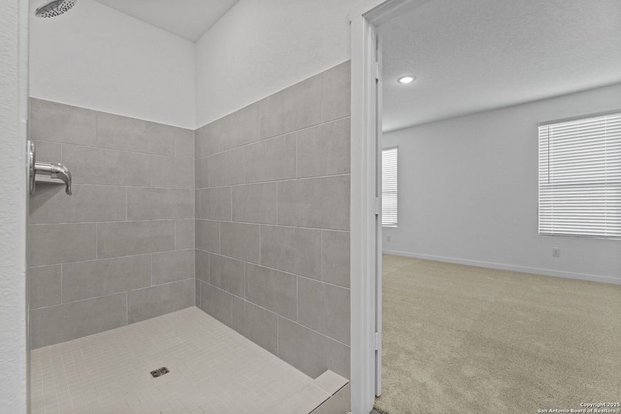 Image 27 of a home in Parkside: Coastline Collection.