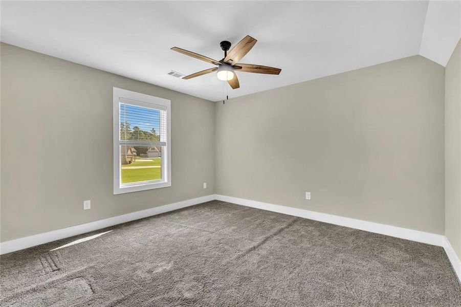 Spacious, unfurnished interior of a new home in , Macon (Image 33).