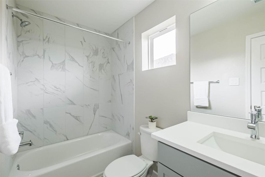 Furnished interior view inside a new home in , Fresno (Image 12).