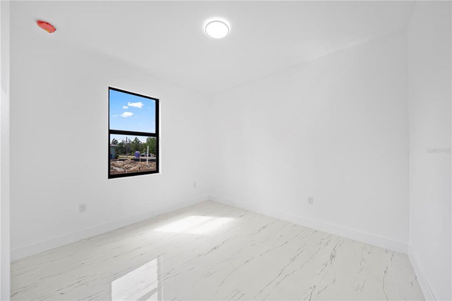 Spacious, unfurnished interior of a new home in , Lehigh Acres (Image 22).