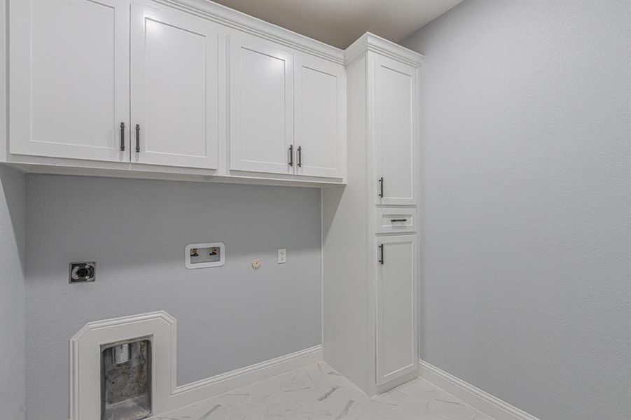 Spacious, unfurnished interior of a new home in , Runaway Bay (Image 35).