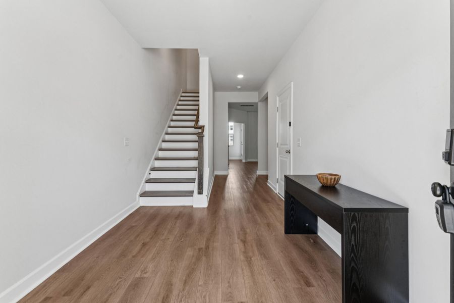 Spacious, unfurnished interior of a new home in , Summerville (Image 19).