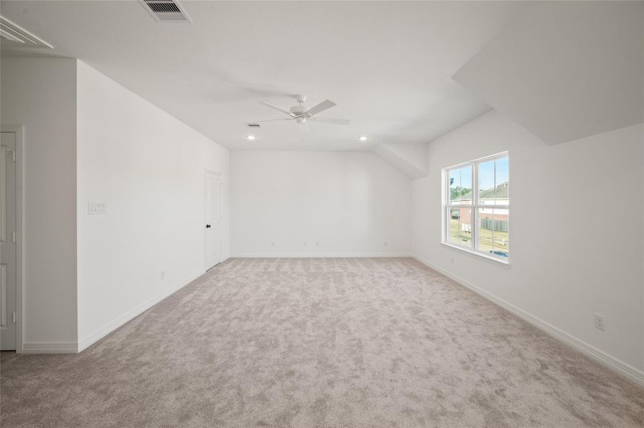 Spacious, unfurnished interior of a new home in , Missouri City (Image 22).