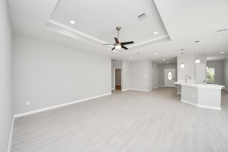 Spacious, unfurnished interior of a new home in , Houston (Image 18).