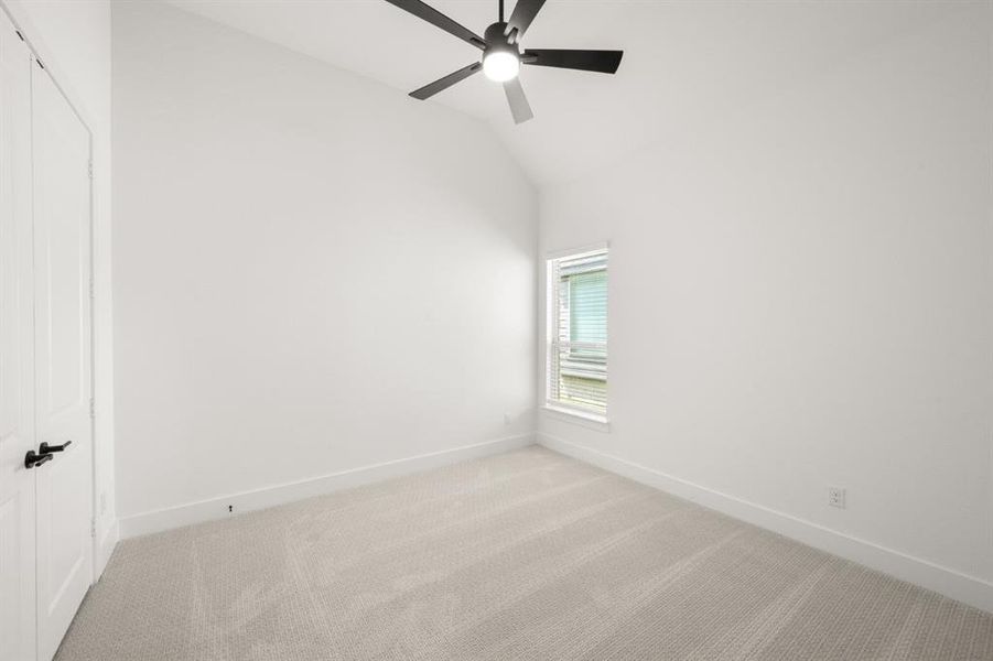 Spacious, unfurnished interior of a new home in Birdsong, Mansfield (Image 37).