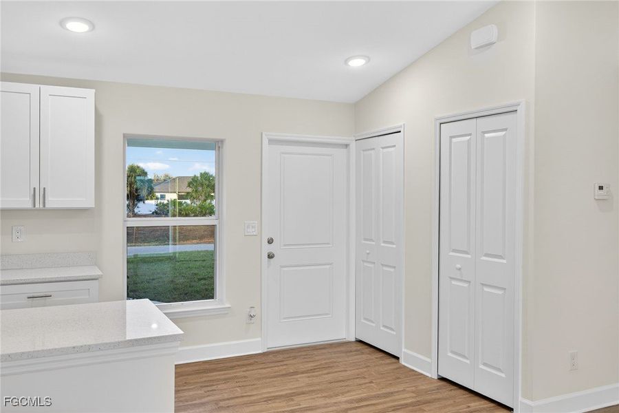 Spacious, unfurnished interior of a new home in Cape Coral, Cape Coral (Image 15).