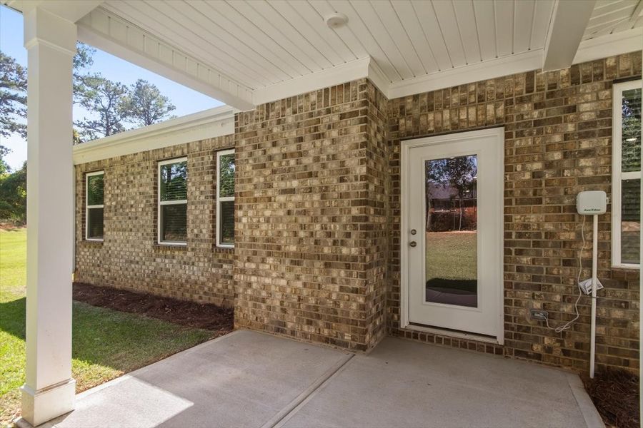 Exterior details and patio area of a home in Heritage Bay, Sumter (Image 3).