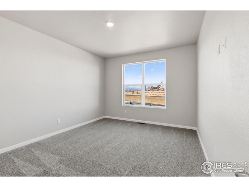 Spacious, unfurnished interior of a new home in Cordovan, Longmont (Image 14).