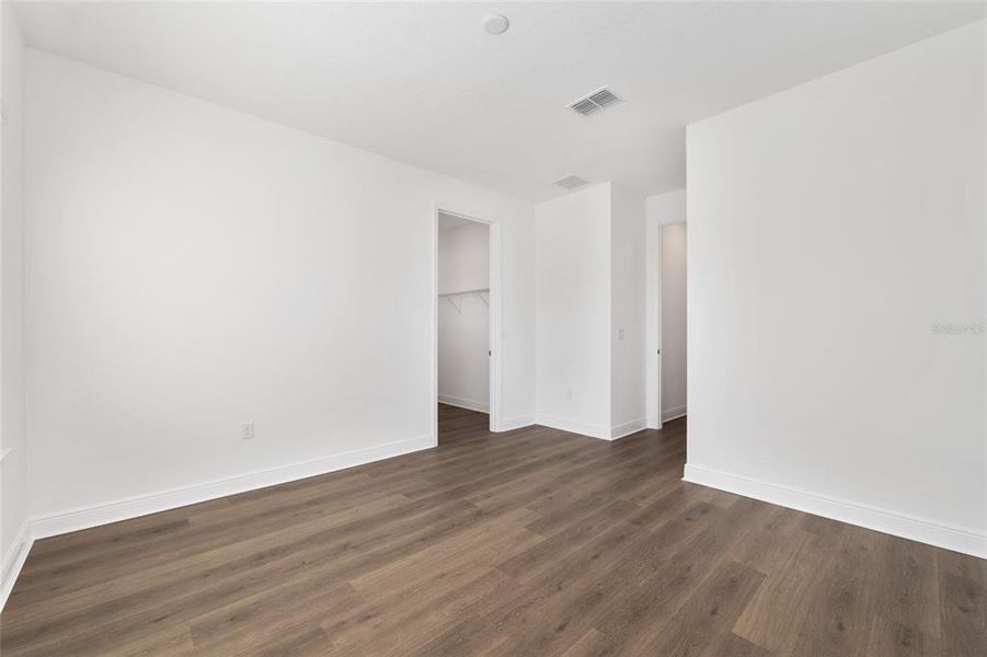 Spacious, unfurnished interior of a new home in , Ocala (Image 51).